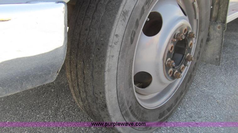 image for item E3853 1995 GMC Sierra 3500 utilty truck