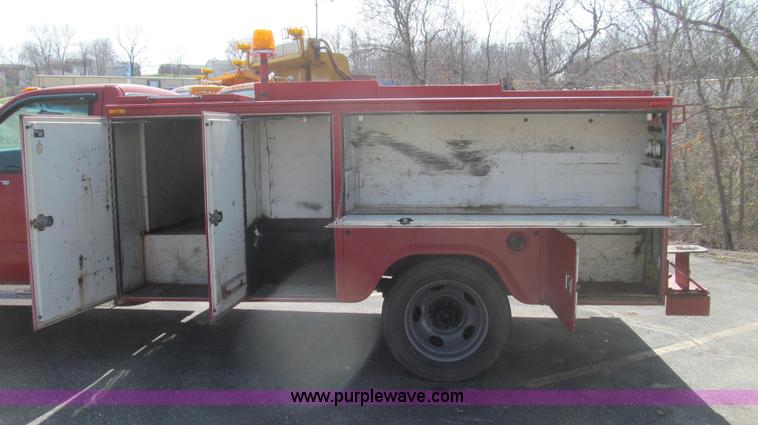 image for item E3853 1995 GMC Sierra 3500 utilty truck