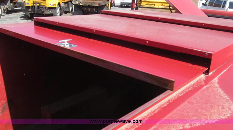 image for item E3853 1995 GMC Sierra 3500 utilty truck