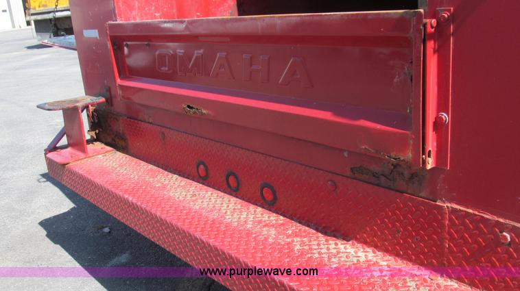 image for item E3853 1995 GMC Sierra 3500 utilty truck