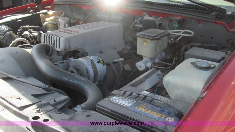 image for item E3853 1995 GMC Sierra 3500 utilty truck