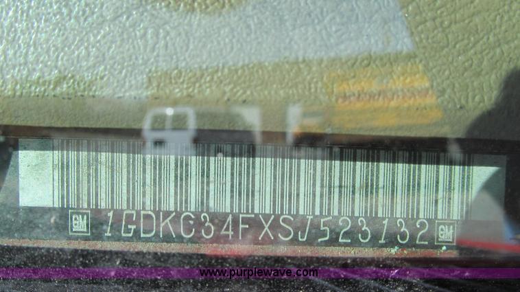 image for item E3853 1995 GMC Sierra 3500 utilty truck