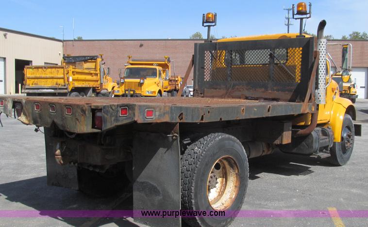 image for item E3854 1997 International 4900 dump truck