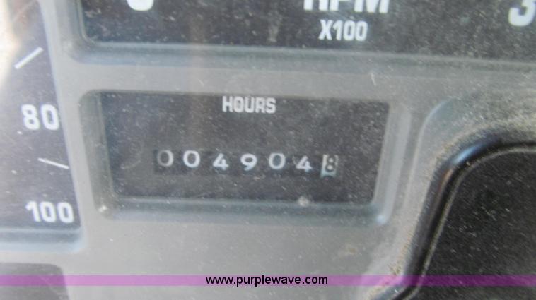 image for item E3854 1997 International 4900 dump truck