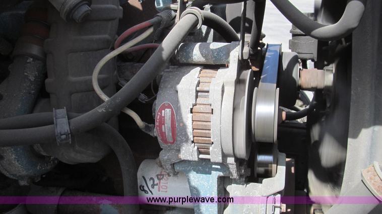 image for item E3854 1997 International 4900 dump truck