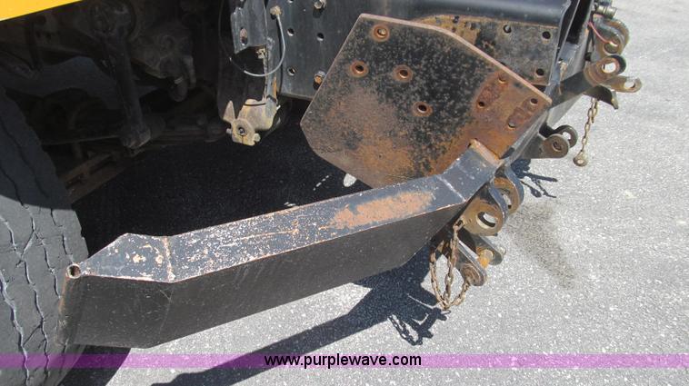 image for item E3856 2002 International 2554 dump truck