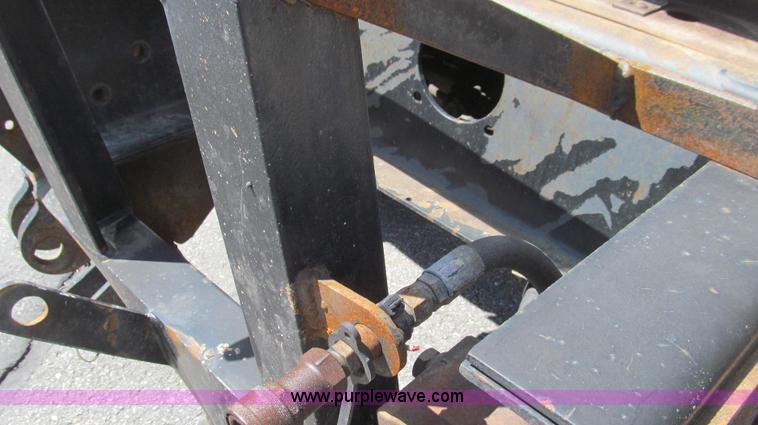 image for item E3856 2002 International 2554 dump truck