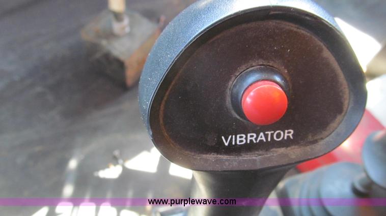 image for item E3856 2002 International 2554 dump truck