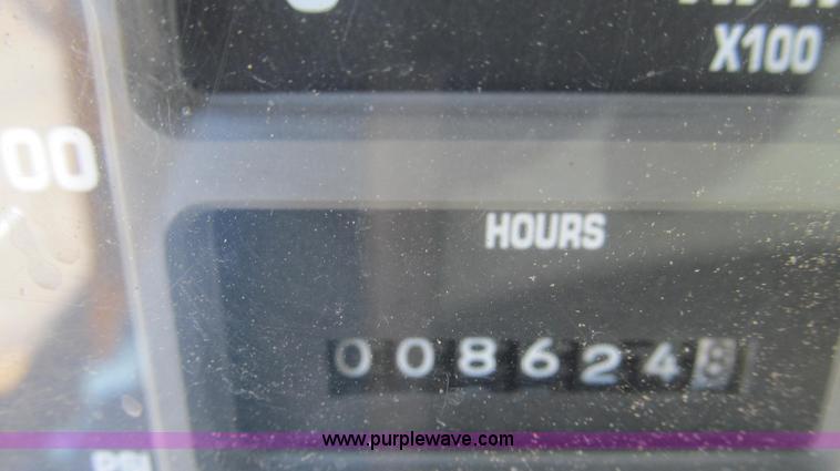 image for item E3856 2002 International 2554 dump truck