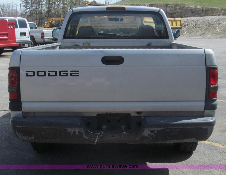 image for item E3858 1999 Dodge Ram 1500 pickup truck