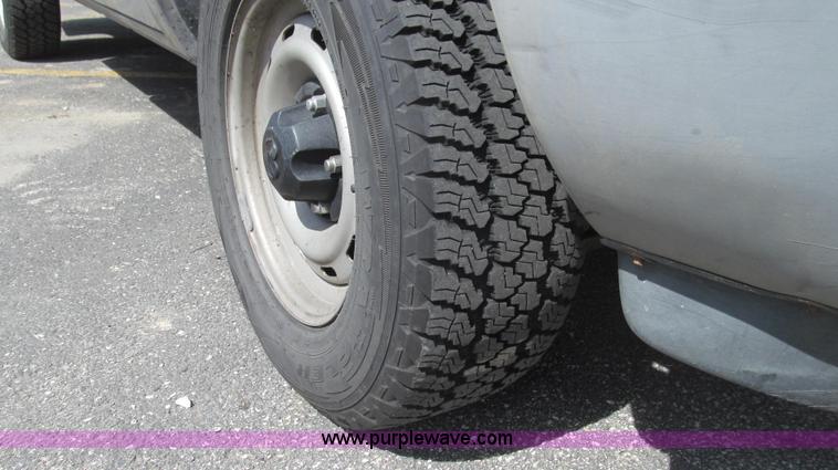 image for item E3858 1999 Dodge Ram 1500 pickup truck