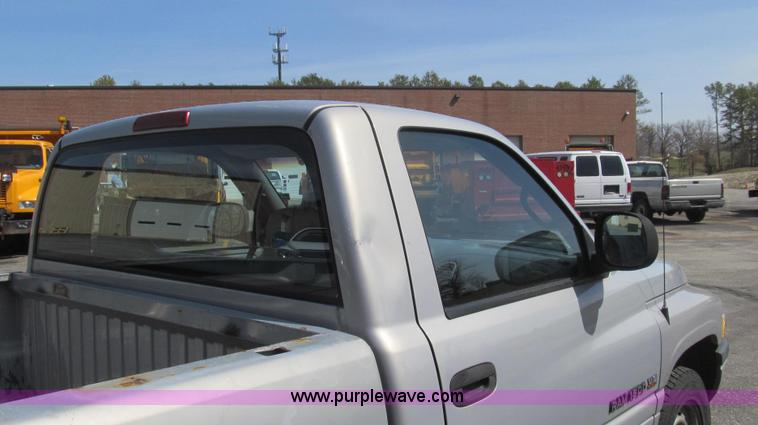 image for item E3858 1999 Dodge Ram 1500 pickup truck