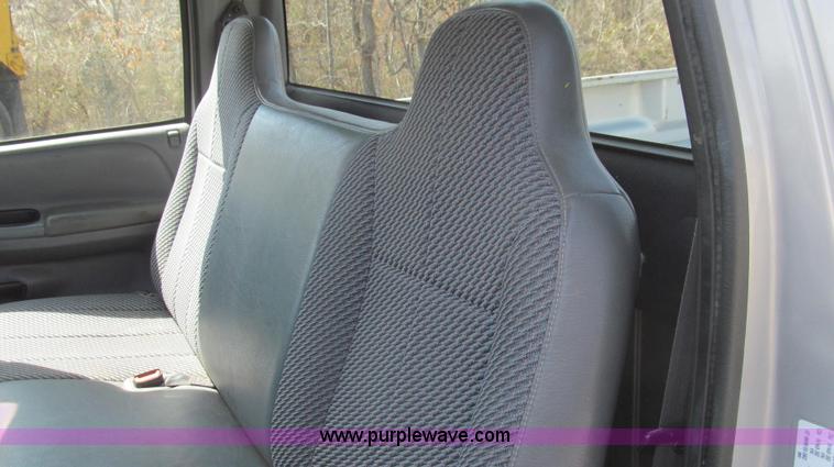 image for item E3858 1999 Dodge Ram 1500 pickup truck