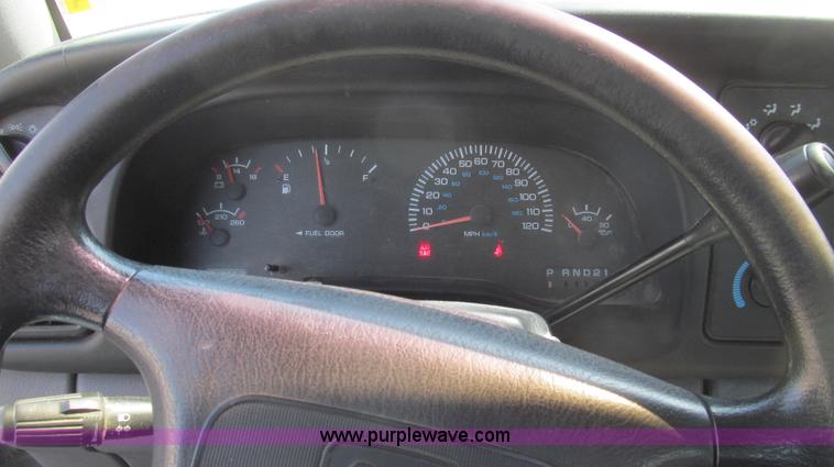 image for item E3858 1999 Dodge Ram 1500 pickup truck