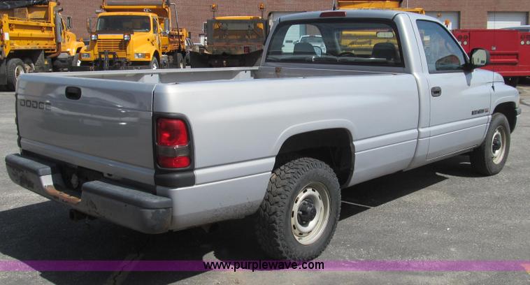 image for item E3859 1999 Dodge Ram 1500 pickup truck