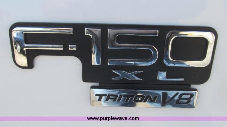 image for item E3860 2002 Ford F150 XL SuperCab pickup truck