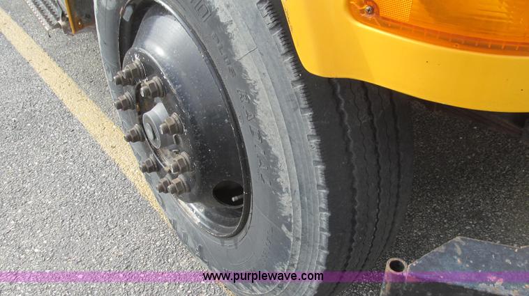 image for item E3862 1997 International 4900 CrewCab dump truck