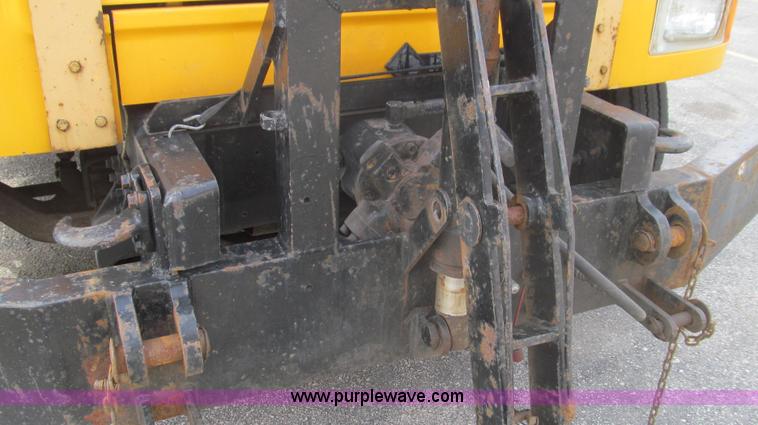 image for item E3862 1997 International 4900 CrewCab dump truck