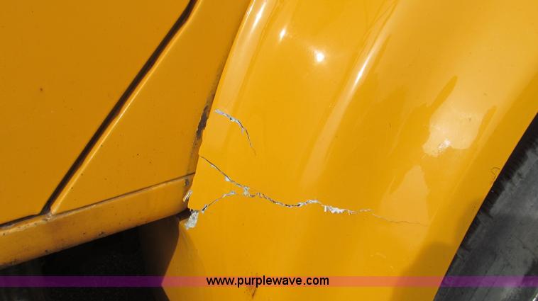 image for item E3862 1997 International 4900 CrewCab dump truck