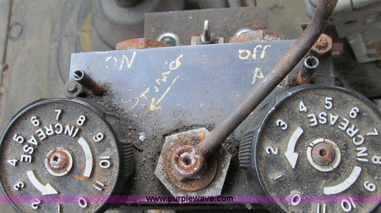 image for item E3862 1997 International 4900 CrewCab dump truck