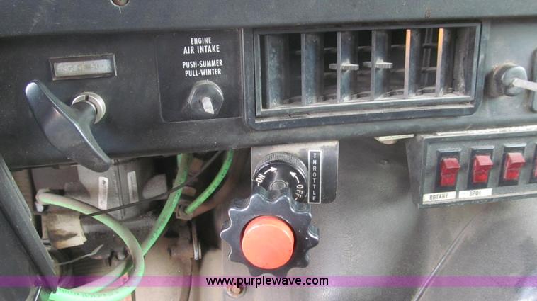 image for item E3862 1997 International 4900 CrewCab dump truck