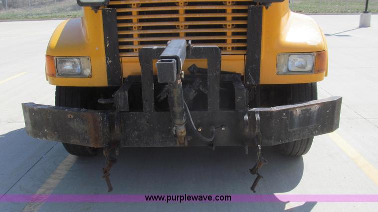 image for item E3863 1995 International 4900 dump truck