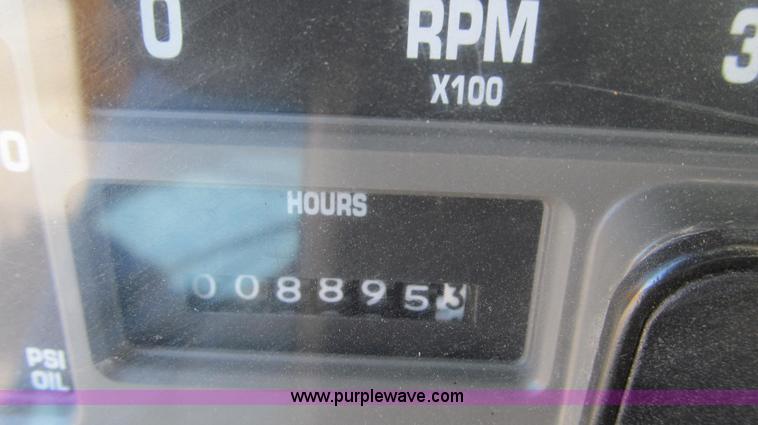 image for item E3864 2002 International 2554 dump truck