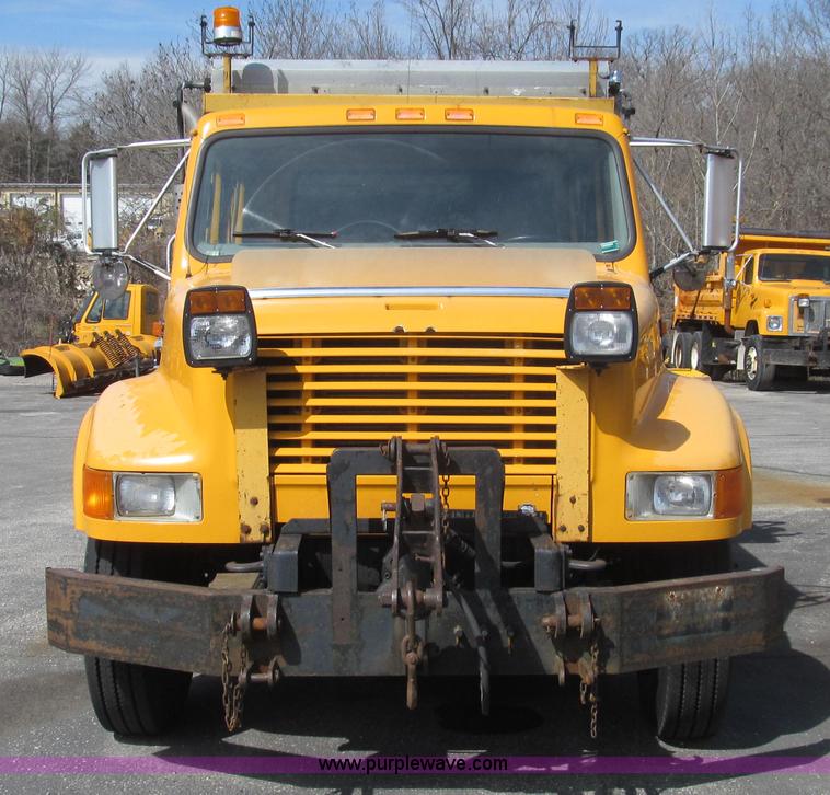 image for item E3866 1997 International 4900 CrewCab dump truck