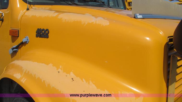 image for item E3866 1997 International 4900 CrewCab dump truck