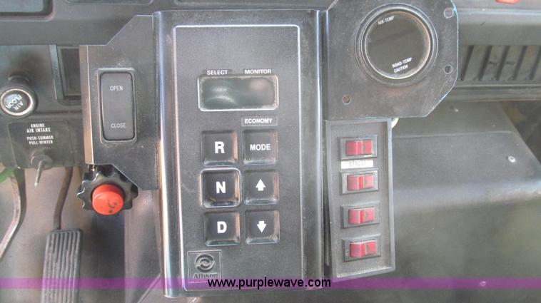 image for item E3866 1997 International 4900 CrewCab dump truck