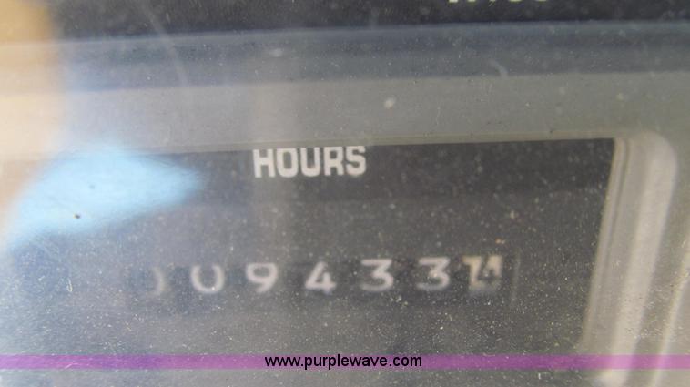 image for item E3866 1997 International 4900 CrewCab dump truck