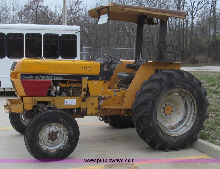 image for item E3867 1991 Case 595 tractor