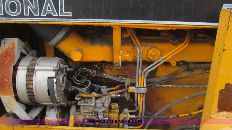 image for item E3867 1991 Case 595 tractor