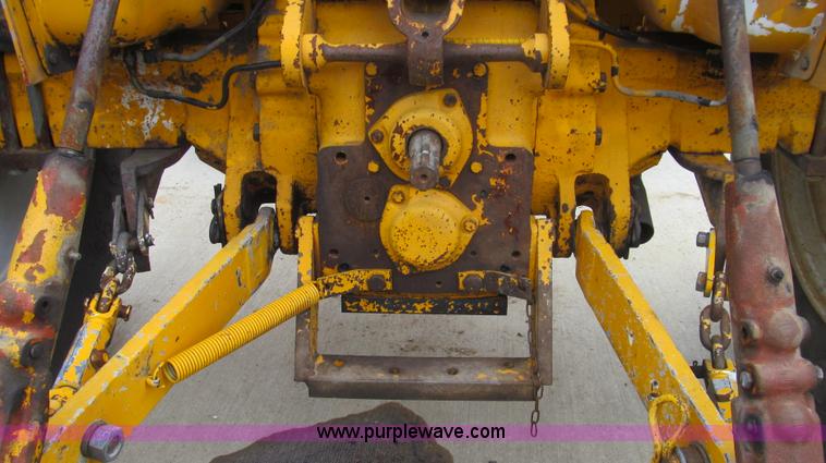 image for item E3867 1991 Case 595 tractor