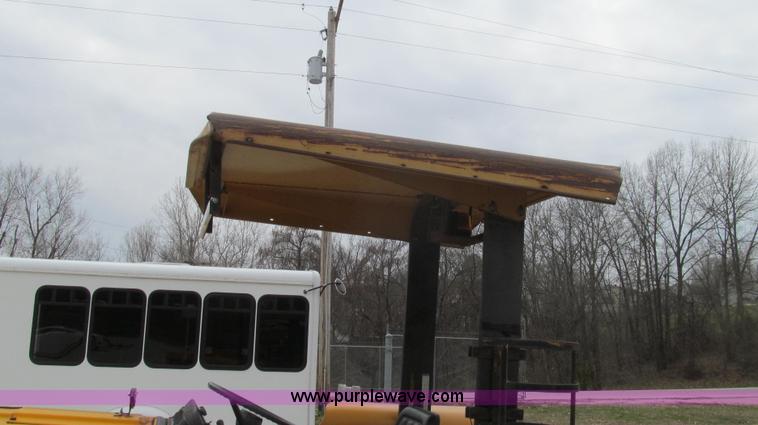 image for item E3867 1991 Case 595 tractor