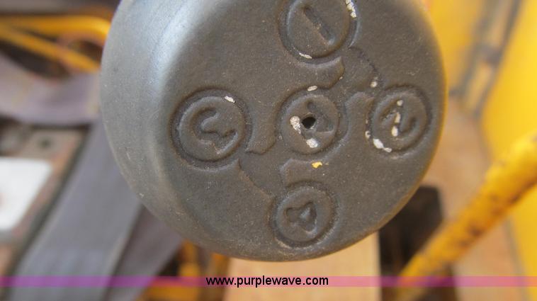 image for item E3867 1991 Case 595 tractor