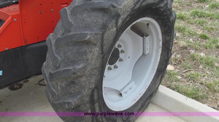 image for item E3868 2000 Massey-Ferguson 4225 MFWD tractor