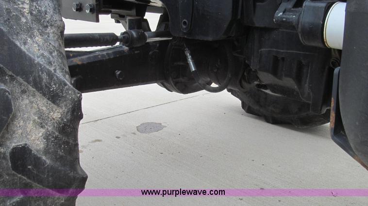 image for item E3868 2000 Massey-Ferguson 4225 MFWD tractor