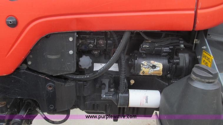 image for item E3868 2000 Massey-Ferguson 4225 MFWD tractor