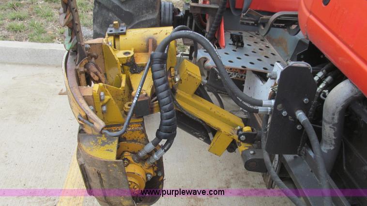 image for item E3868 2000 Massey-Ferguson 4225 MFWD tractor