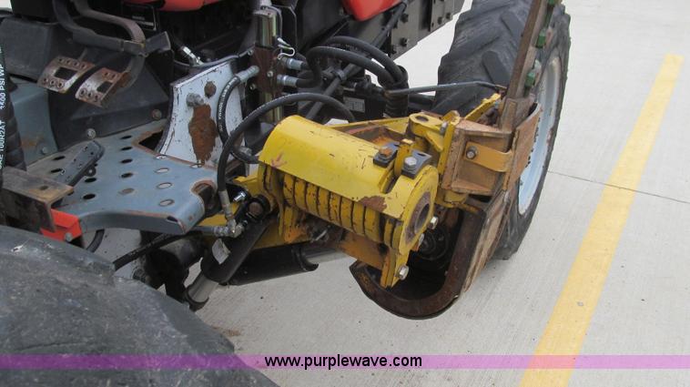 image for item E3868 2000 Massey-Ferguson 4225 MFWD tractor