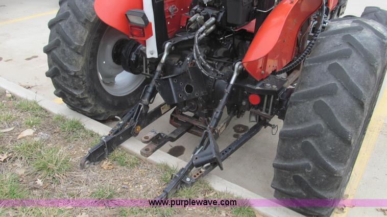 image for item E3868 2000 Massey-Ferguson 4225 MFWD tractor