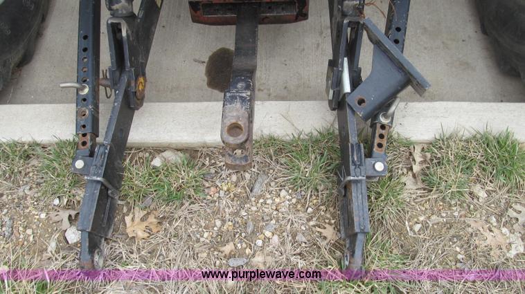 image for item E3868 2000 Massey-Ferguson 4225 MFWD tractor