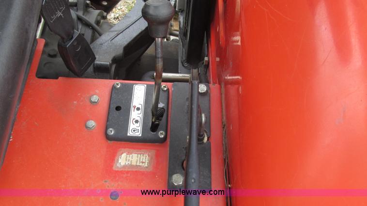 image for item E3868 2000 Massey-Ferguson 4225 MFWD tractor