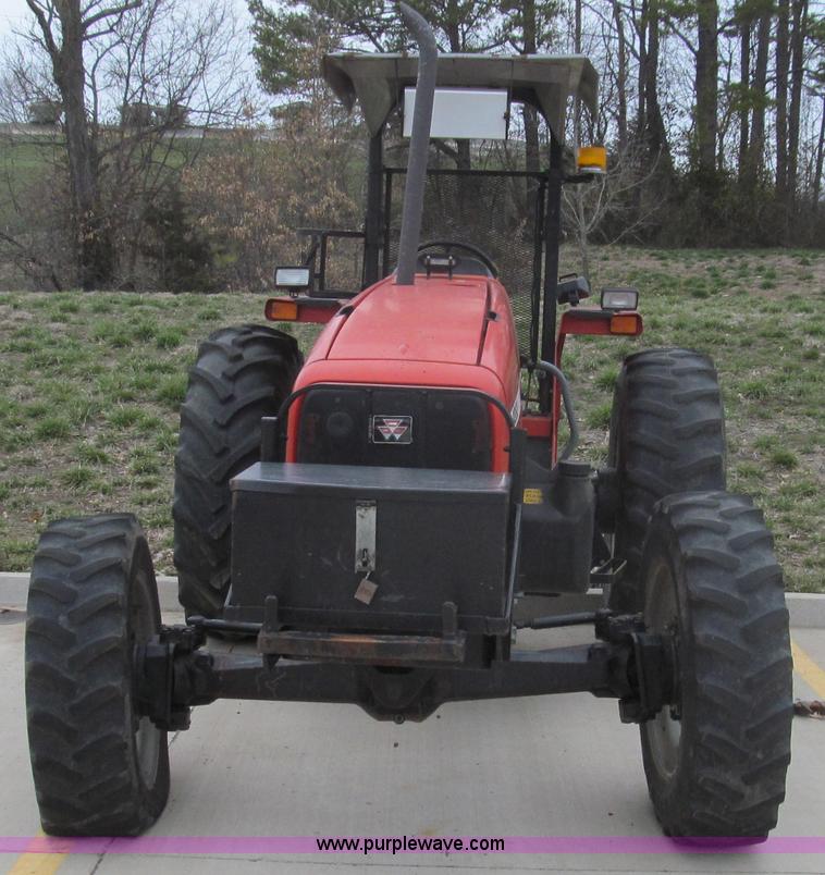 image for item E3869 2000 Massey-Ferguson 4263 MFWD tractor