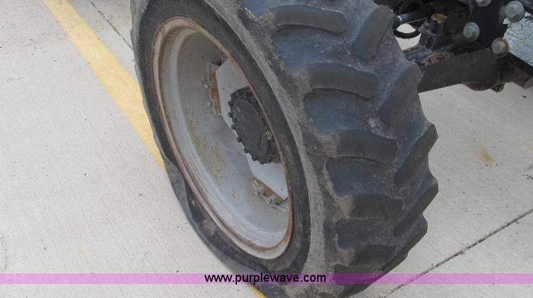 image for item E3869 2000 Massey-Ferguson 4263 MFWD tractor