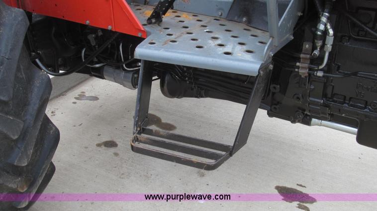 image for item E3869 2000 Massey-Ferguson 4263 MFWD tractor