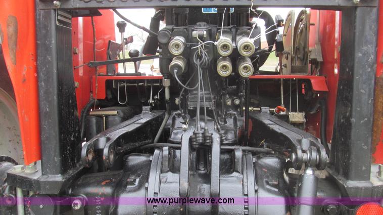 image for item E3869 2000 Massey-Ferguson 4263 MFWD tractor