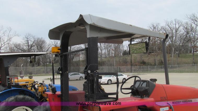 image for item E3869 2000 Massey-Ferguson 4263 MFWD tractor