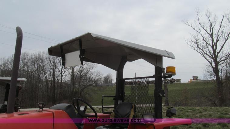 image for item E3869 2000 Massey-Ferguson 4263 MFWD tractor